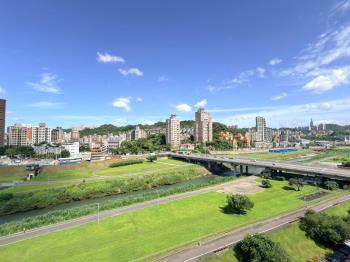 河景首席．全新落成