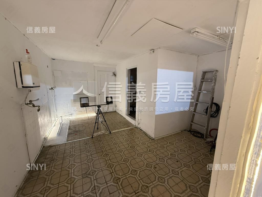 正東門路稀有美店地房屋室內格局與周邊環境