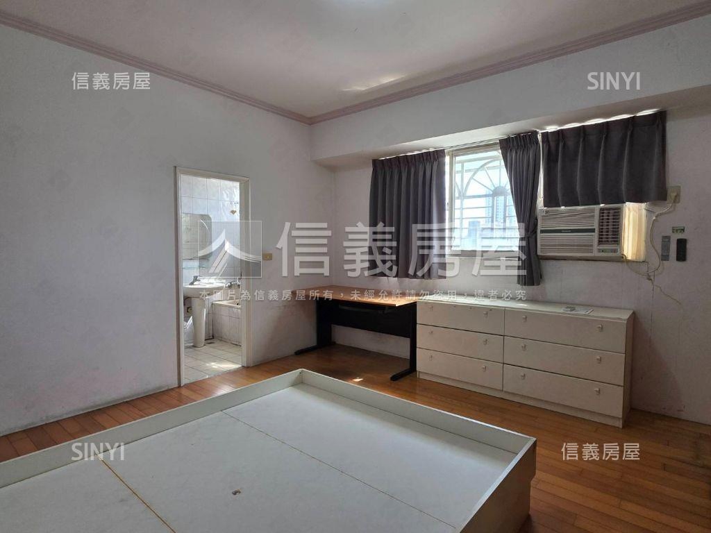 捷運採光三房前後陽台房屋室內格局與周邊環境