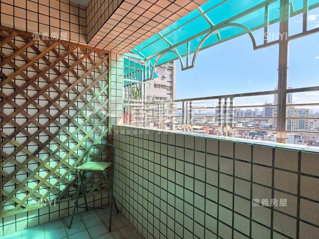 捷運採光三房前後陽台房屋室內格局與周邊環境