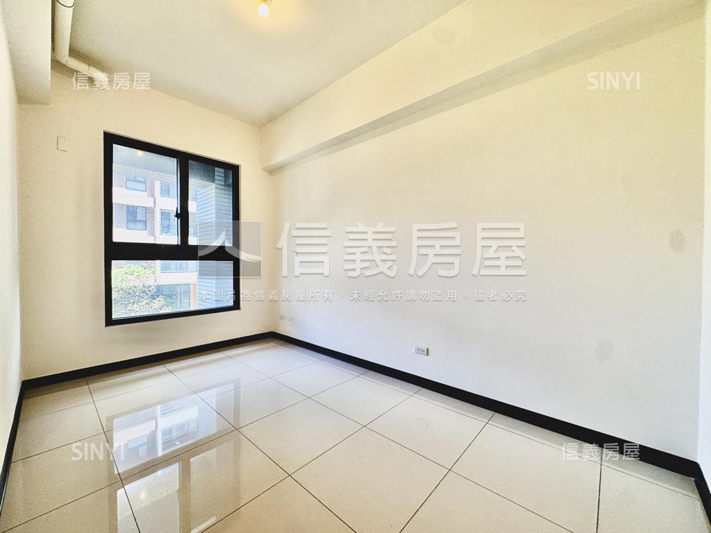 近火車站綠景兩房兩衛車位房屋室內格局與周邊環境