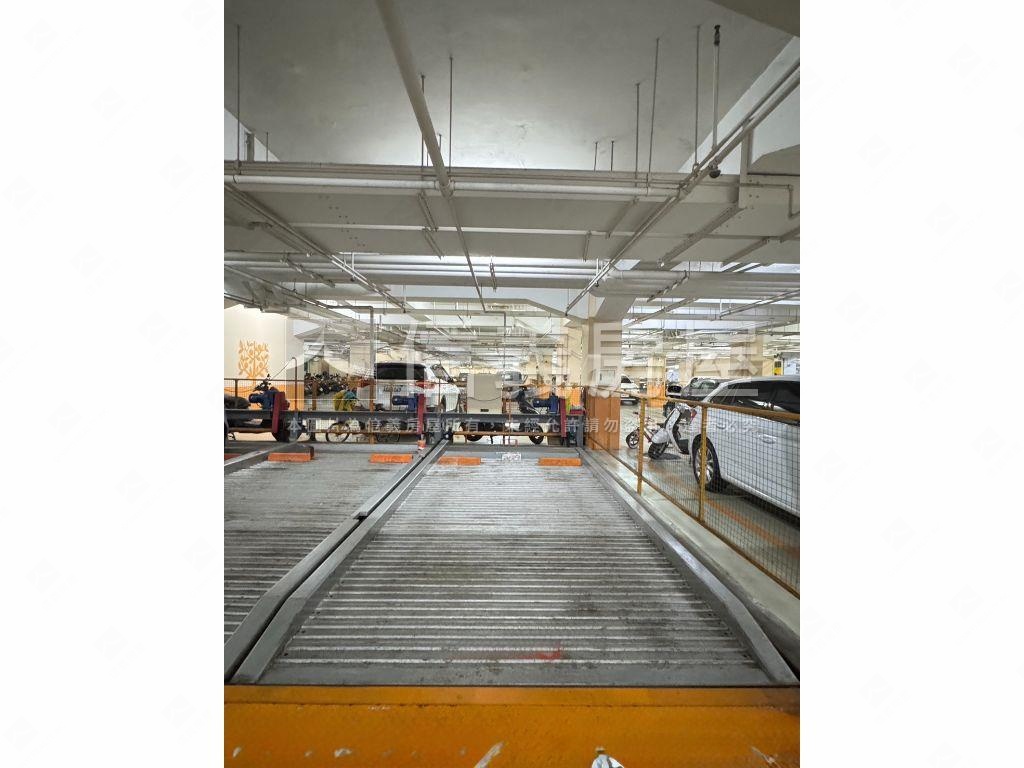 魔術大空間·２房平移房屋室內格局與周邊環境