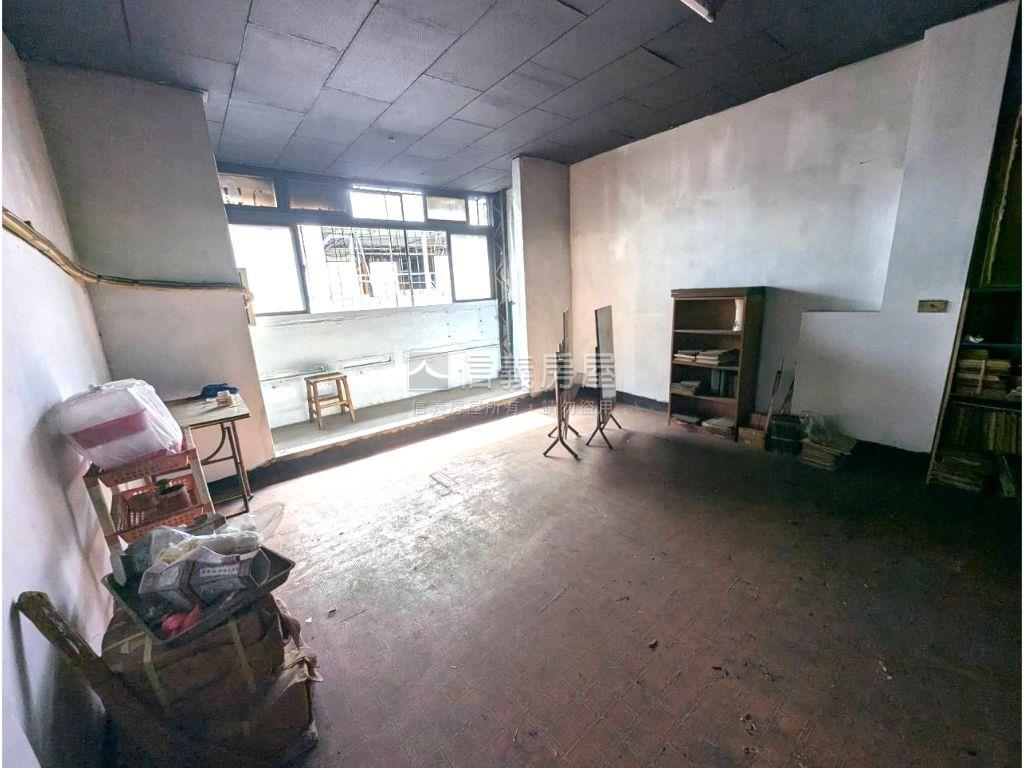近大買家大地坪透天房屋室內格局與周邊環境