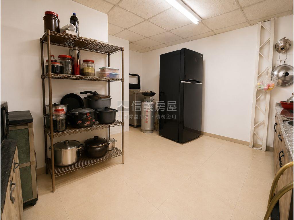 近大買家大地坪透天房屋室內格局與周邊環境