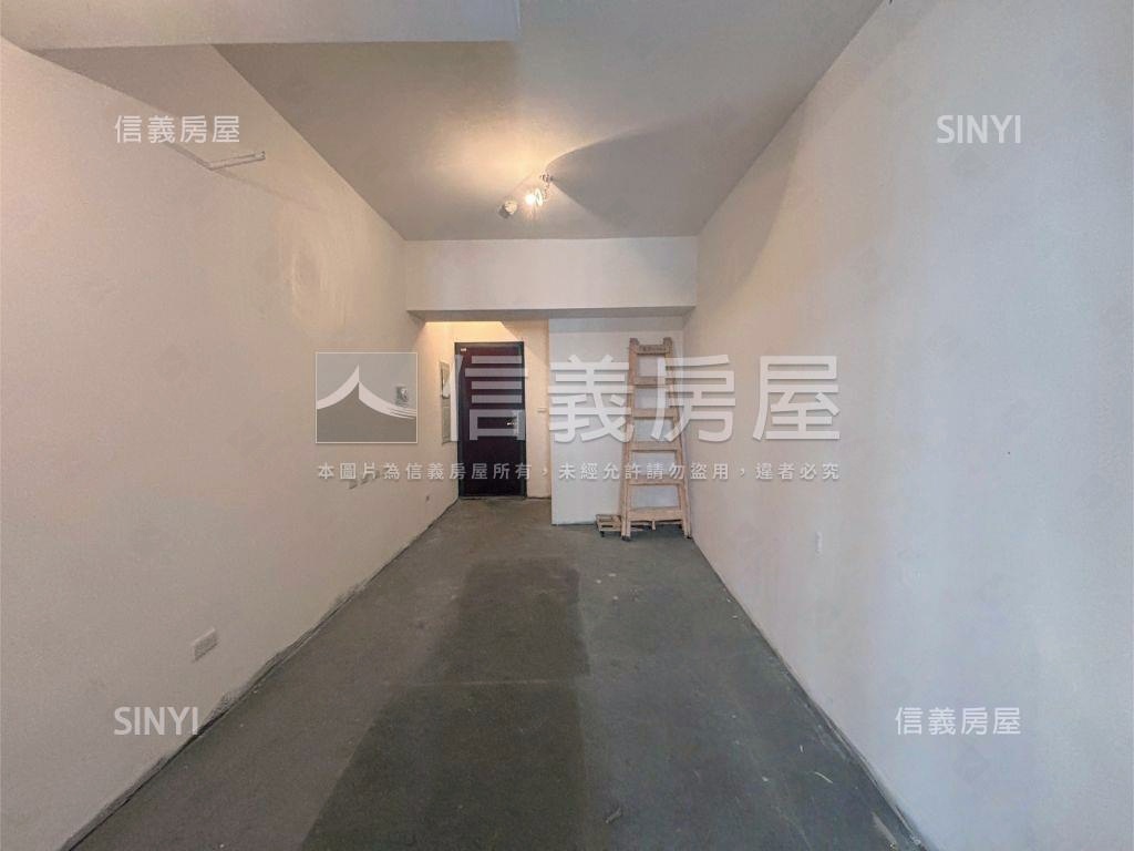 樂洋洋稀有三房車位房屋室內格局與周邊環境