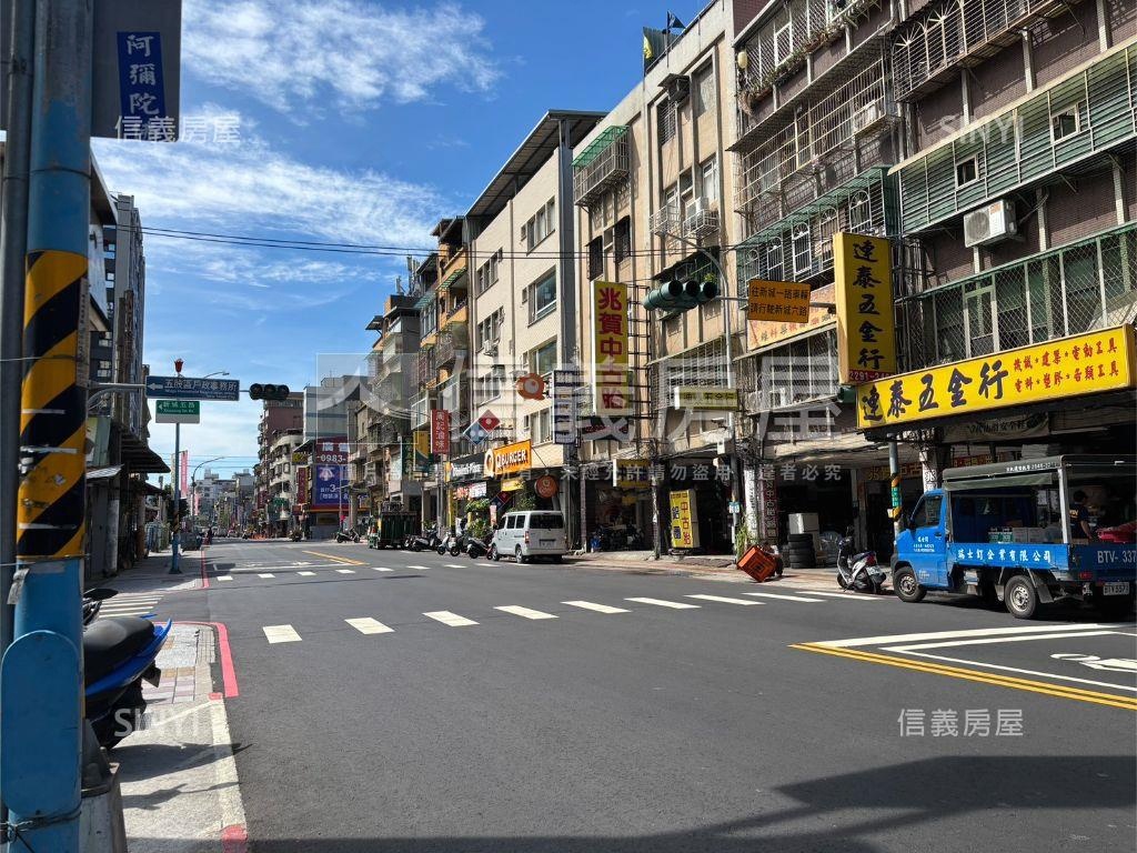 樂洋洋稀有三房車位房屋室內格局與周邊環境