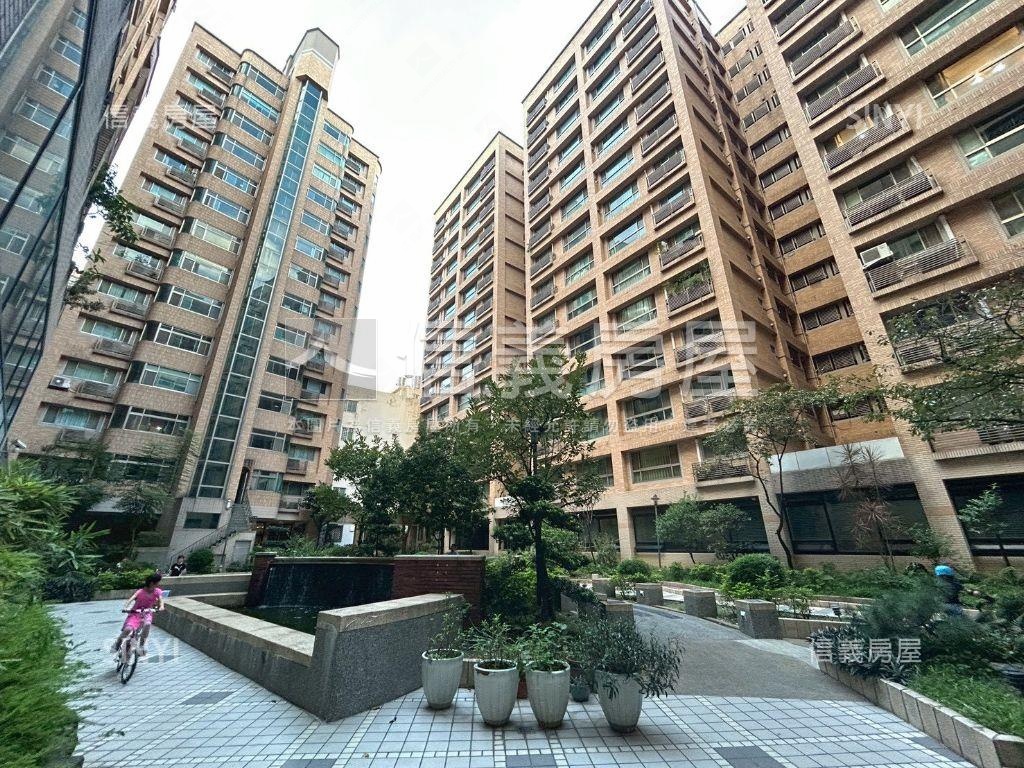 竹城福岡★明亮邊間大兩房房屋室內格局與周邊環境