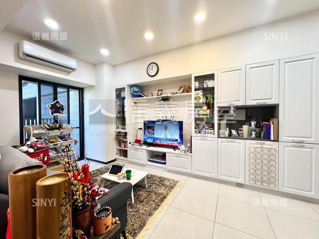 半島花園首購３房房屋室內格局與周邊環境