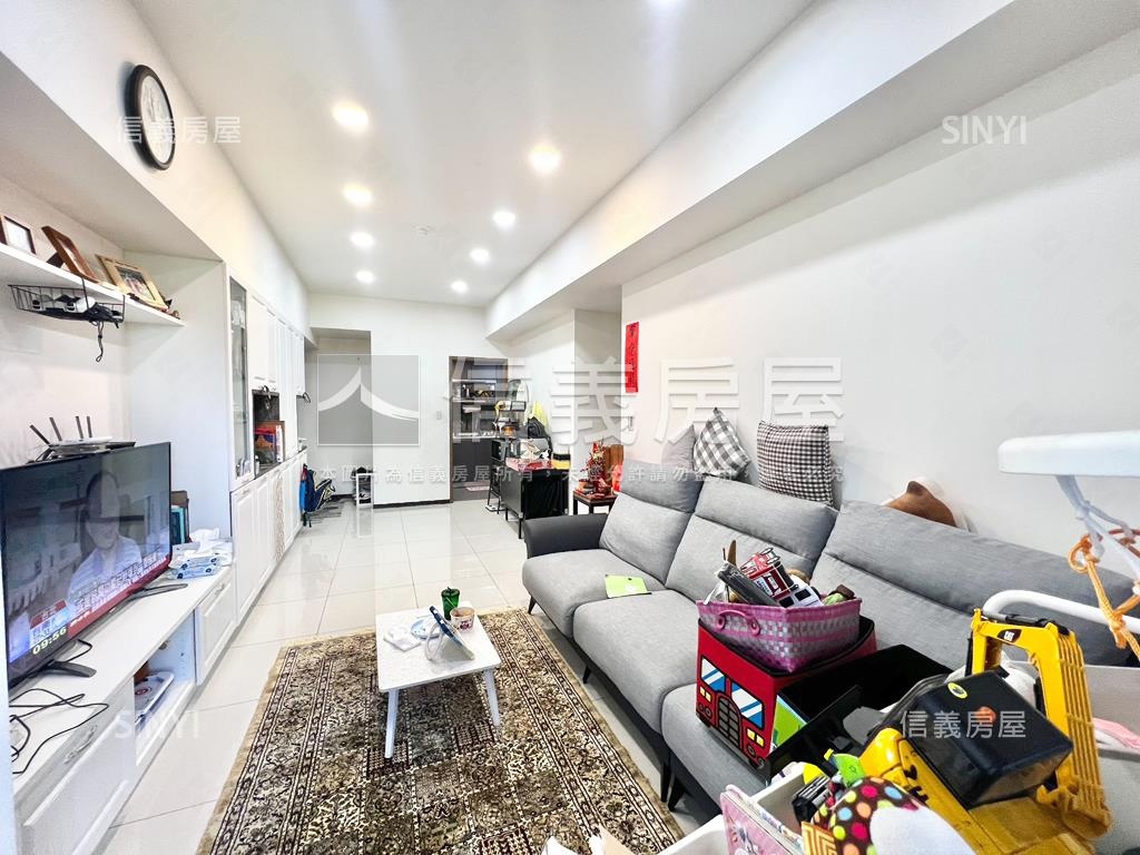 半島花園首購３房房屋室內格局與周邊環境