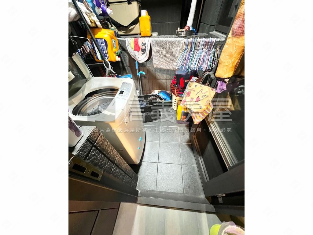 半島花園首購３房房屋室內格局與周邊環境