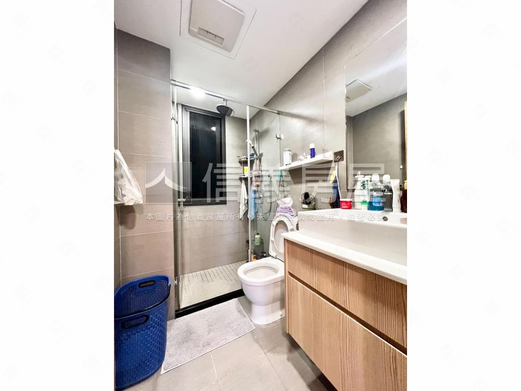 半島花園首購３房房屋室內格局與周邊環境