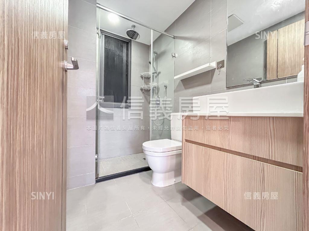 半島花園首購３房房屋室內格局與周邊環境