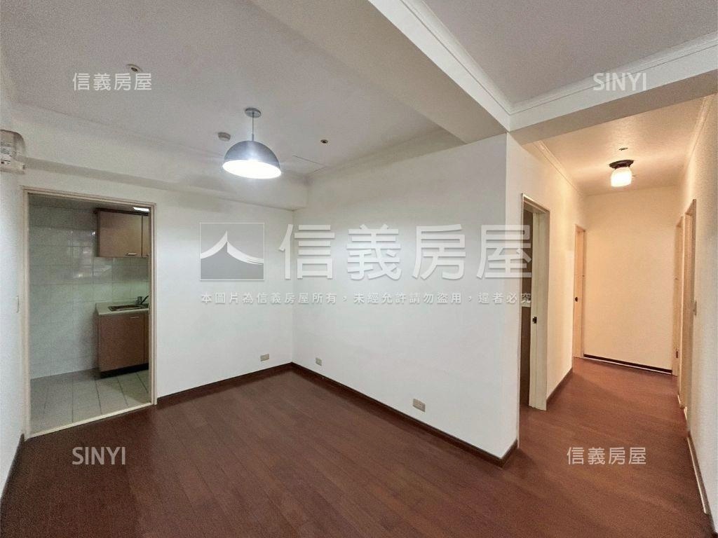 荷蘭村綠景大三房房屋室內格局與周邊環境