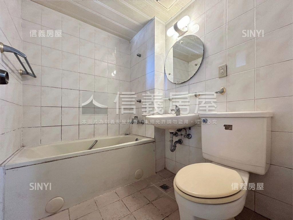 荷蘭村綠景大三房房屋室內格局與周邊環境