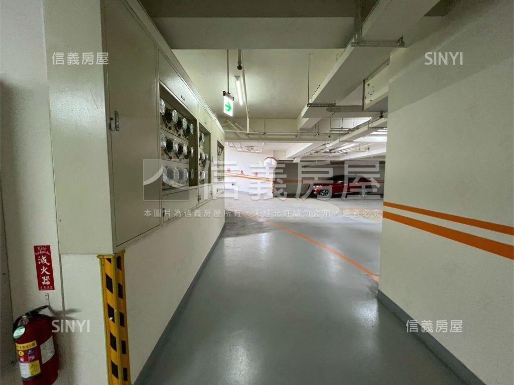 力瑋知欣賞高樓三房平車位房屋室內格局與周邊環境