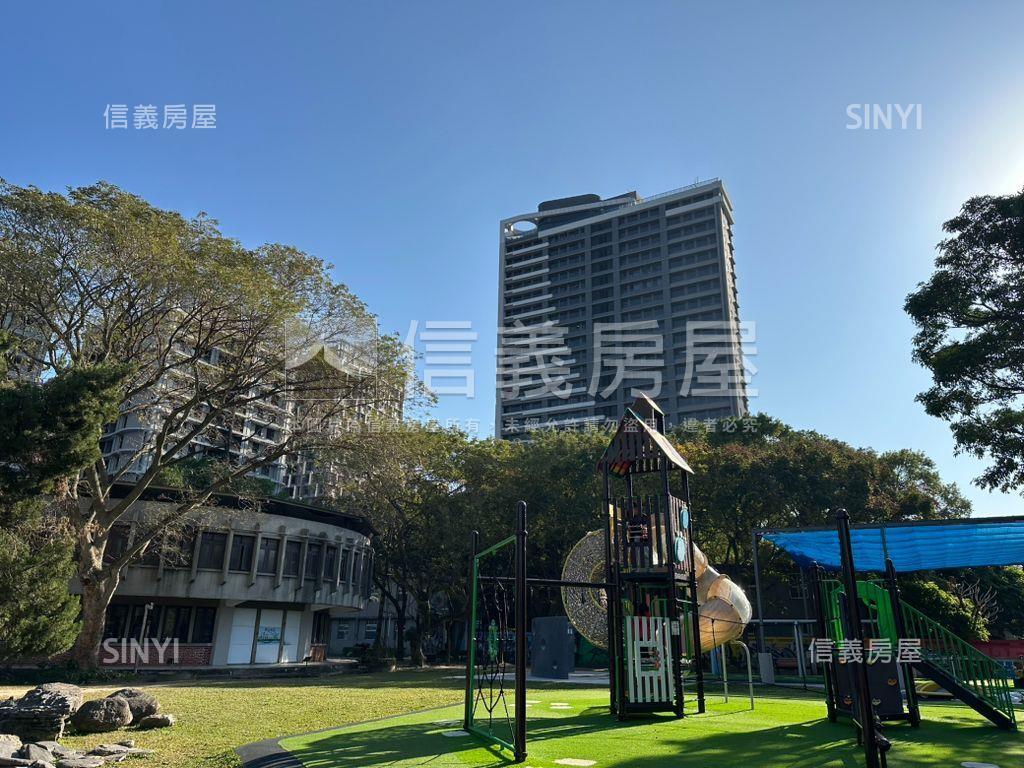 信義嘉品Ｂ４大車位可充電房屋室內格局與周邊環境
