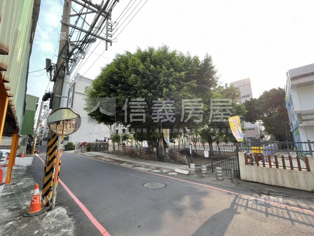 地約１４９坪市中心大面寬房屋室內格局與周邊環境