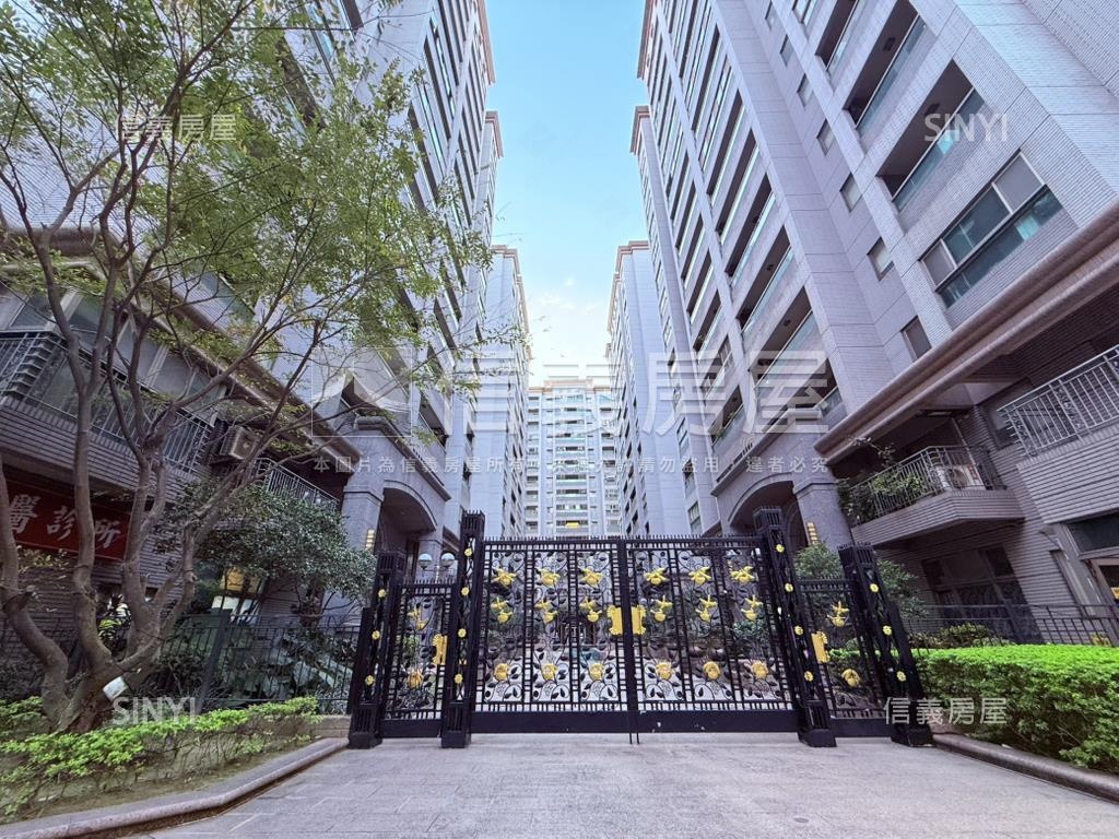 專任國泰紐約廣場２房房屋室內格局與周邊環境