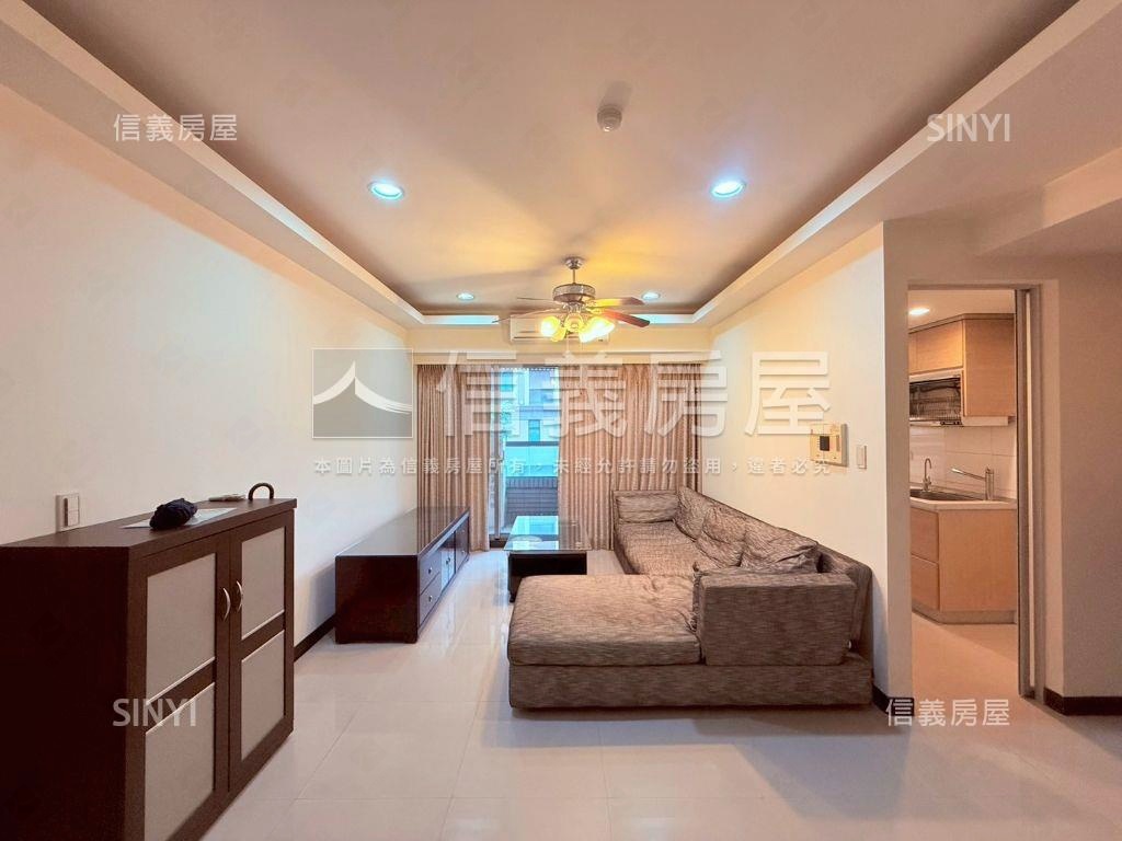 專任國泰紐約廣場２房房屋室內格局與周邊環境