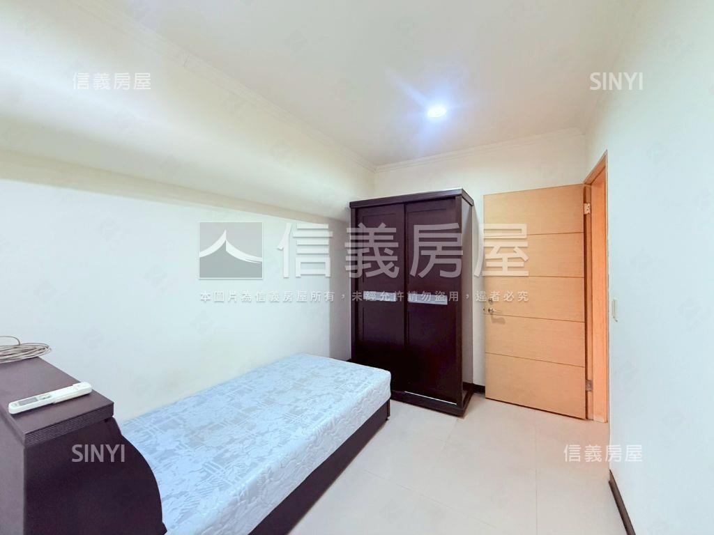 專任國泰紐約廣場２房房屋室內格局與周邊環境