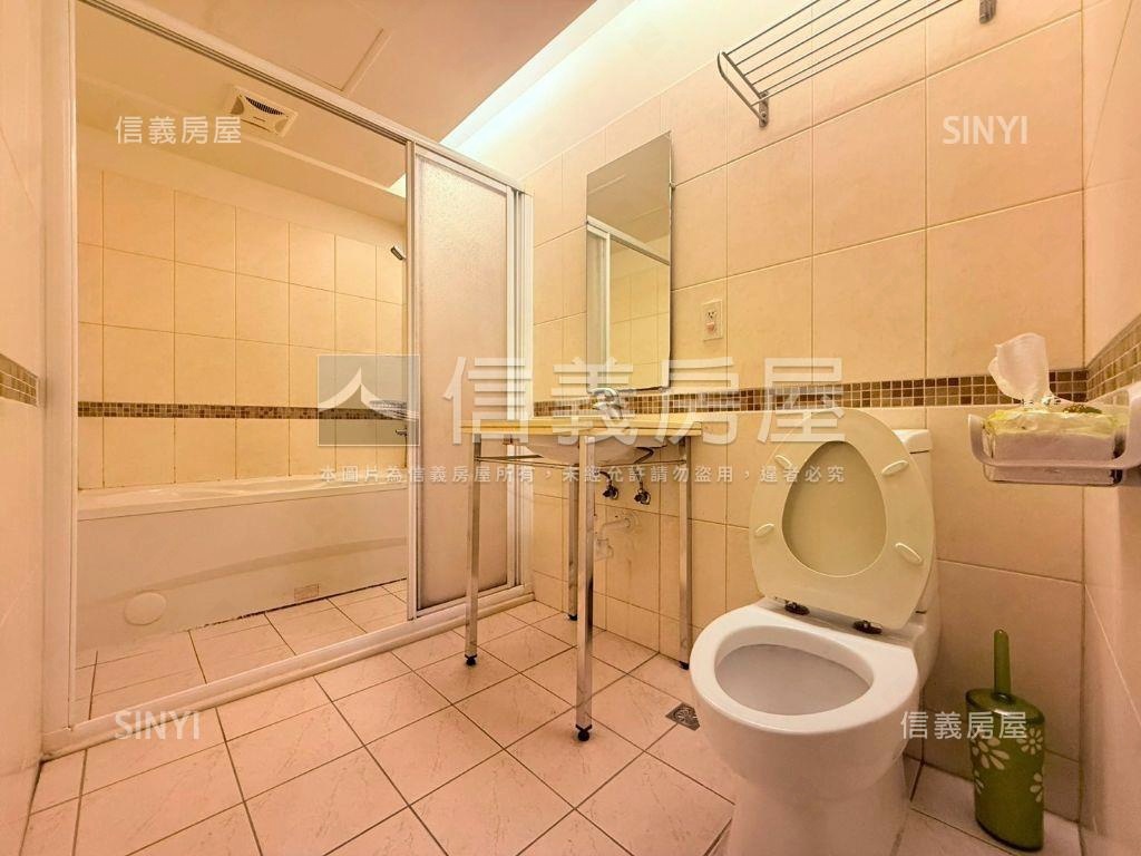 專任國泰紐約廣場２房房屋室內格局與周邊環境