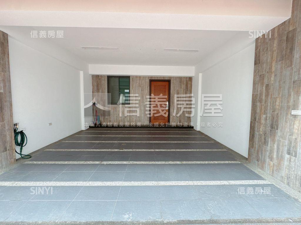 有名堂面寬雙車車墅房屋室內格局與周邊環境