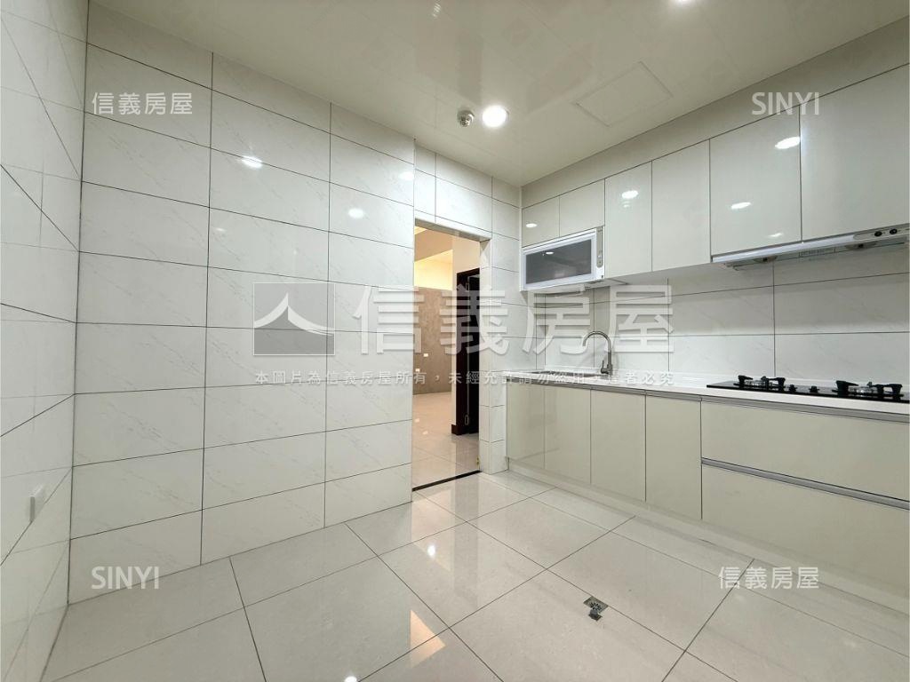 懷石賞兩房兩衛浴車位房屋室內格局與周邊環境