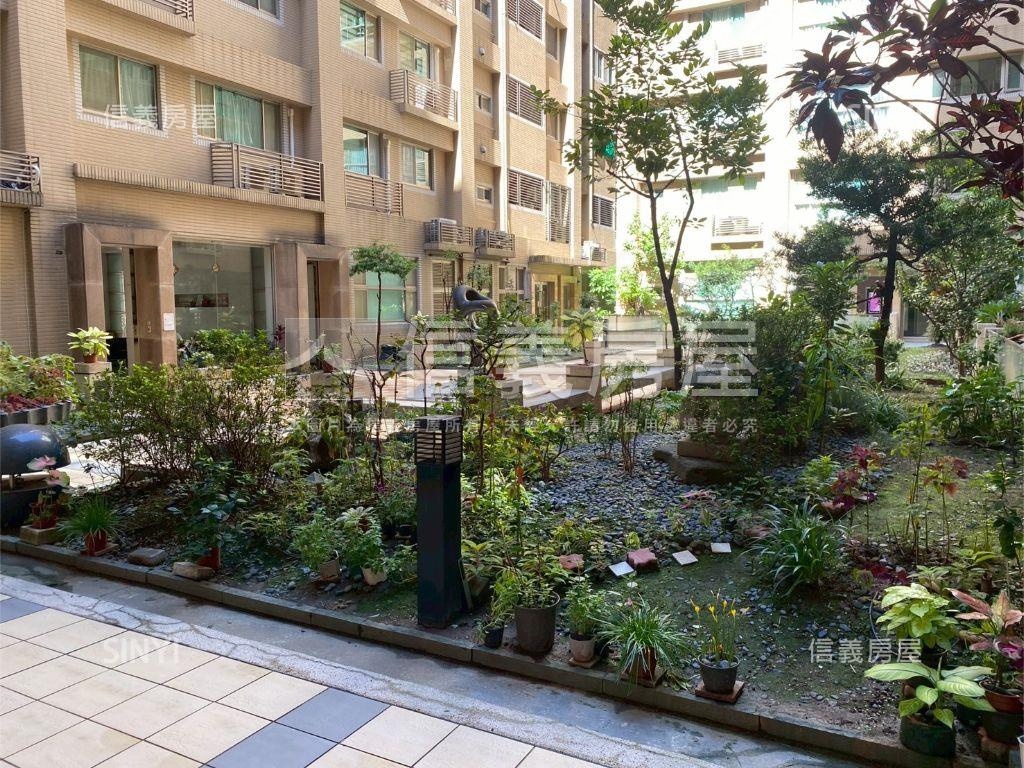 懷石賞兩房兩衛浴車位房屋室內格局與周邊環境