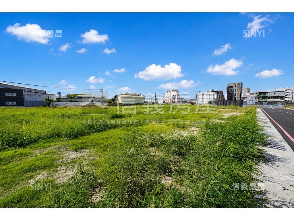 岡山捷運商貿乙工地Ｅ６房屋室內格局與周邊環境