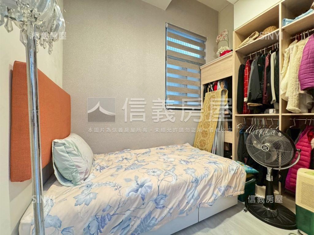 中路漂亮三房附車位房屋室內格局與周邊環境