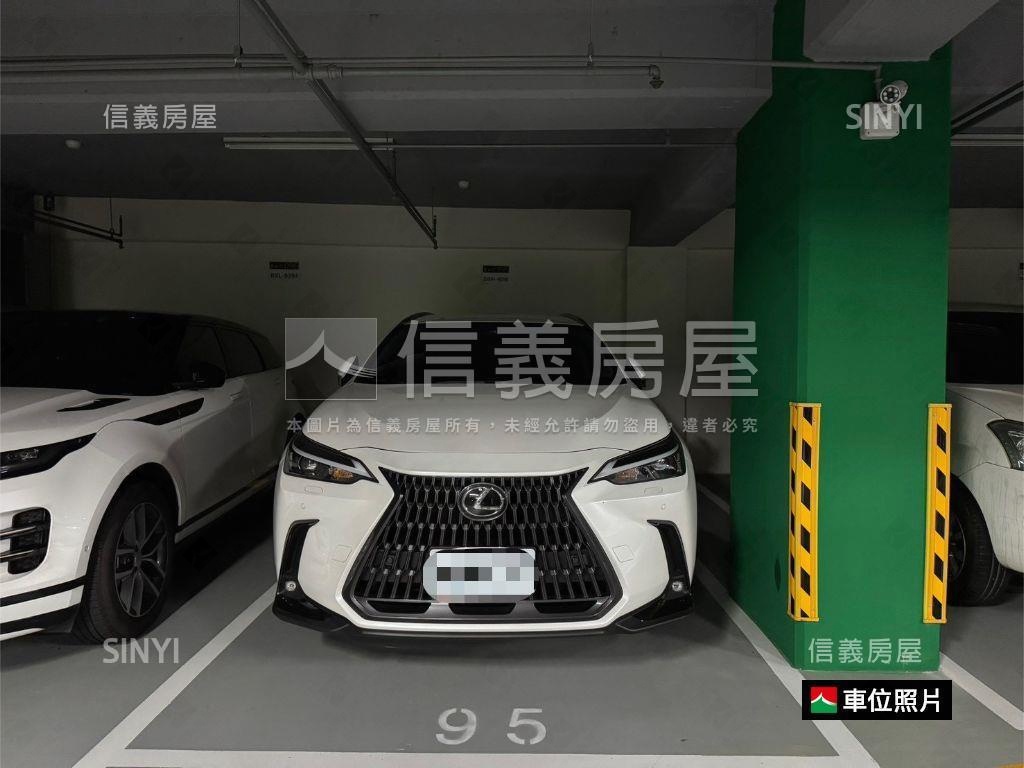 中路漂亮三房附車位房屋室內格局與周邊環境