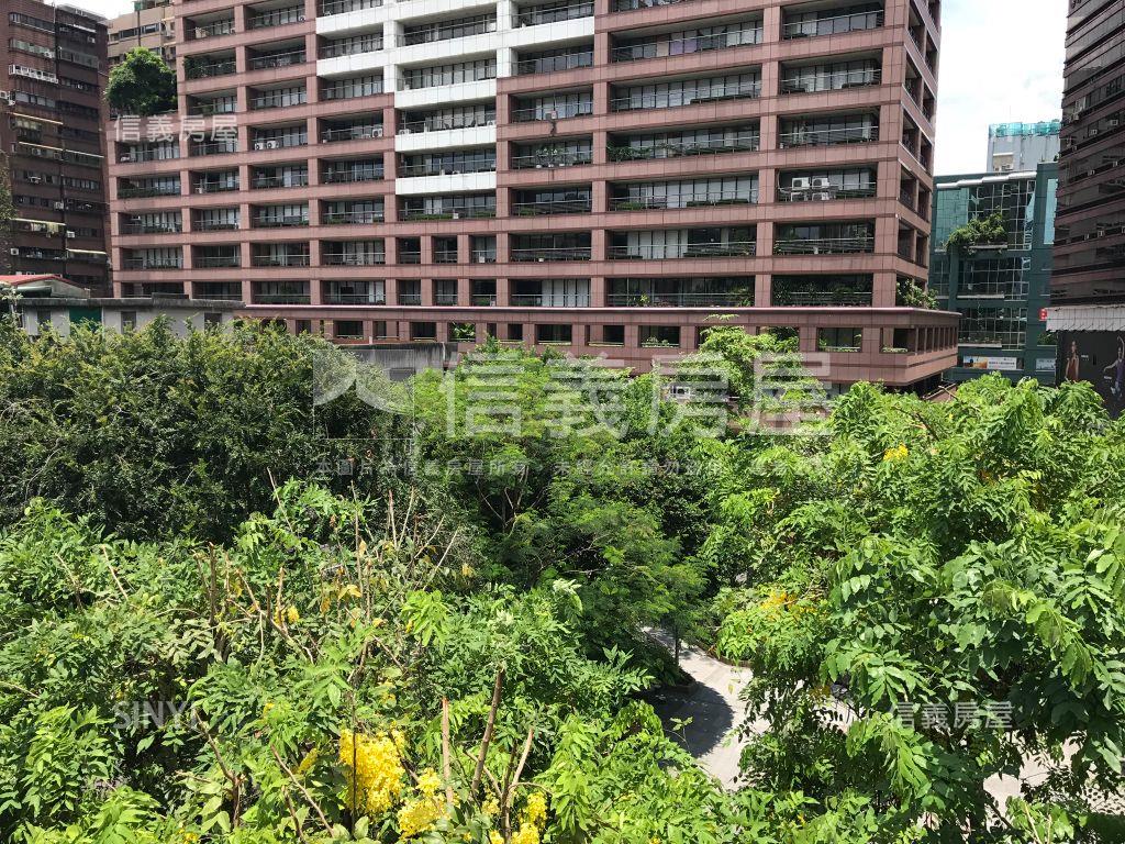 捷運面公園北歐風格房屋室內格局與周邊環境