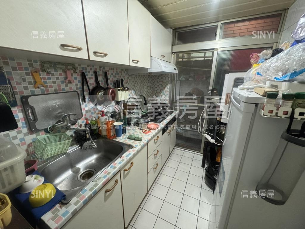 三甲好禮三房平面車位房屋室內格局與周邊環境