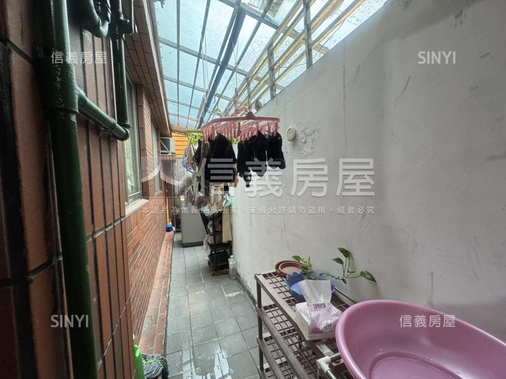 三甲好禮三房平面車位房屋室內格局與周邊環境