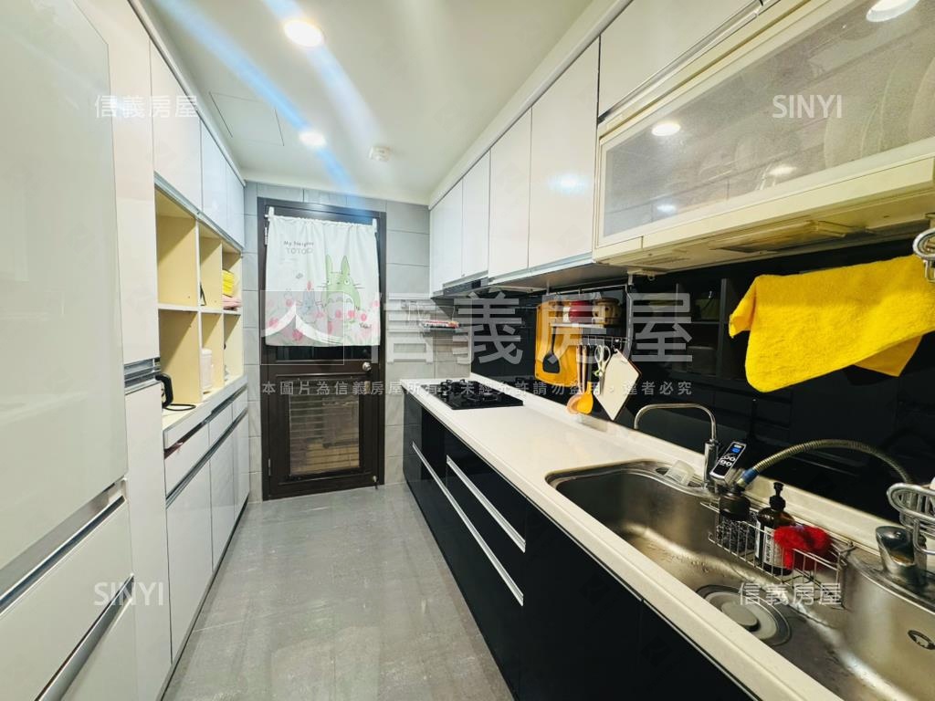 香榭面河景觀雙車位房屋室內格局與周邊環境