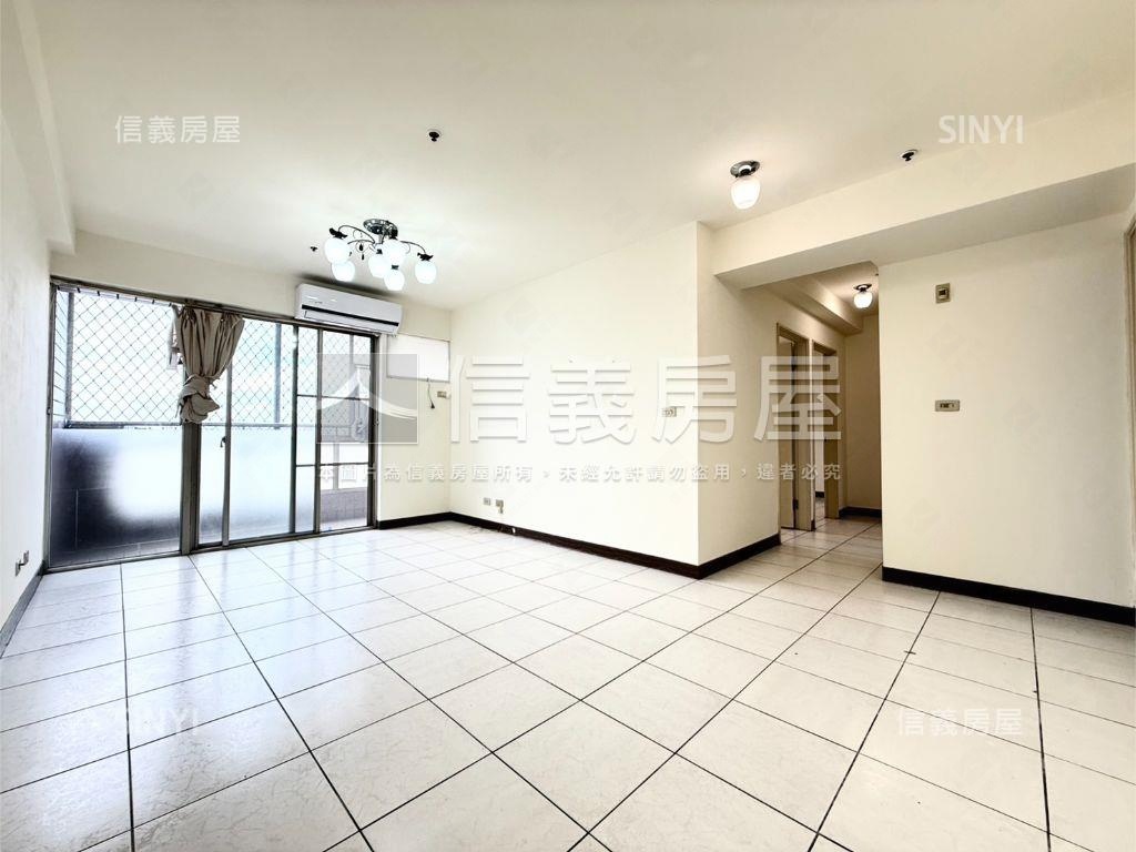 秀朗三房平面車位房屋室內格局與周邊環境