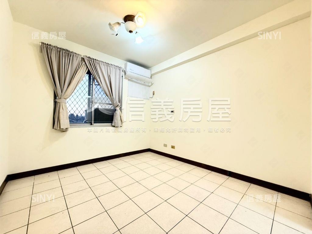 秀朗三房平面車位房屋室內格局與周邊環境