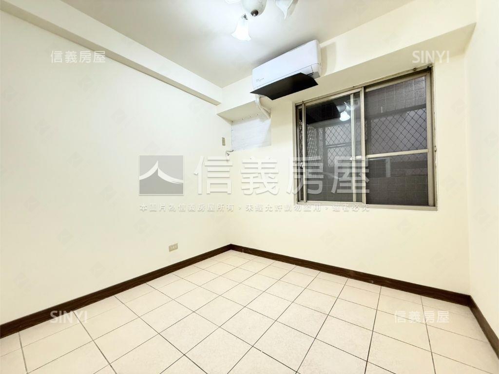 秀朗三房平面車位房屋室內格局與周邊環境