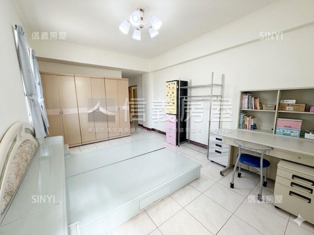 東區國泰一層一戶邊間美寓房屋室內格局與周邊環境