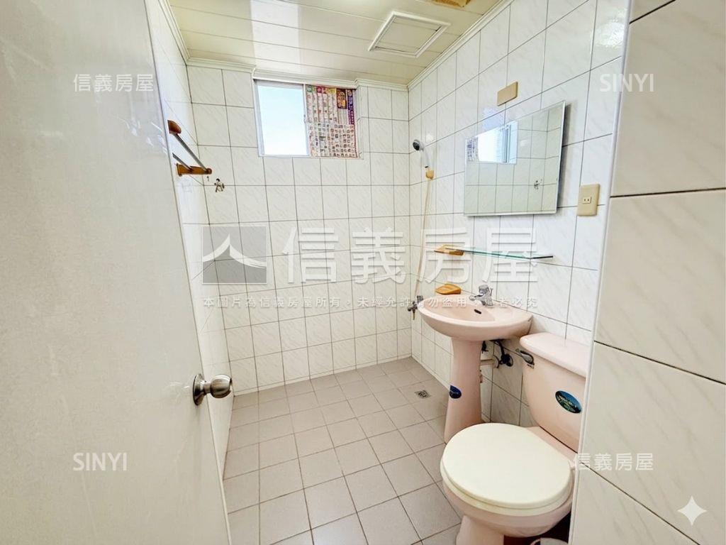 東區國泰一層一戶邊間美寓房屋室內格局與周邊環境