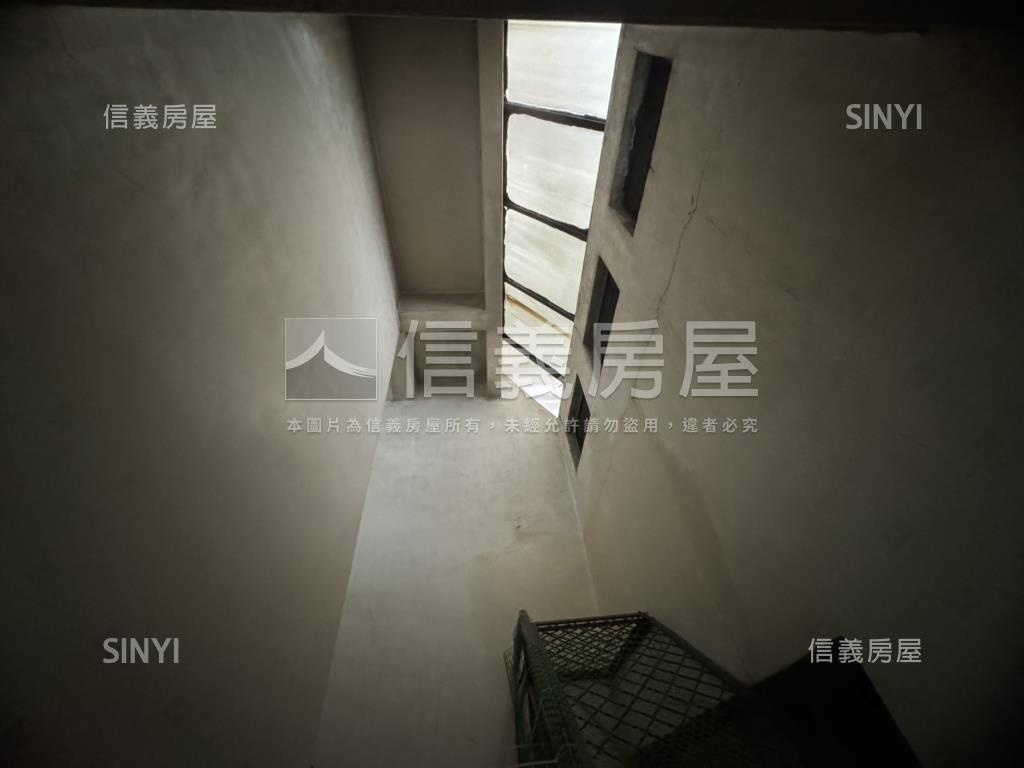 正文林路商一透天房屋室內格局與周邊環境