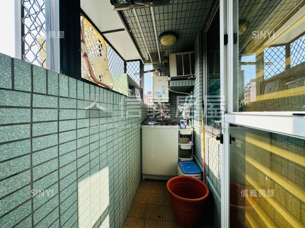 河堤邊間首排景觀四房平車房屋室內格局與周邊環境