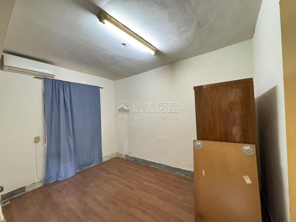 專任＿仁愛國宅房屋室內格局與周邊環境