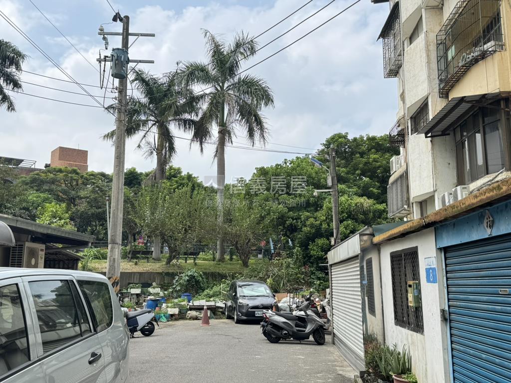 專任＿仁愛國宅房屋室內格局與周邊環境