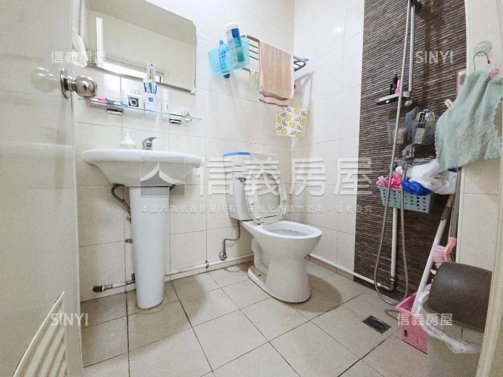 民族美屋大空間房屋室內格局與周邊環境