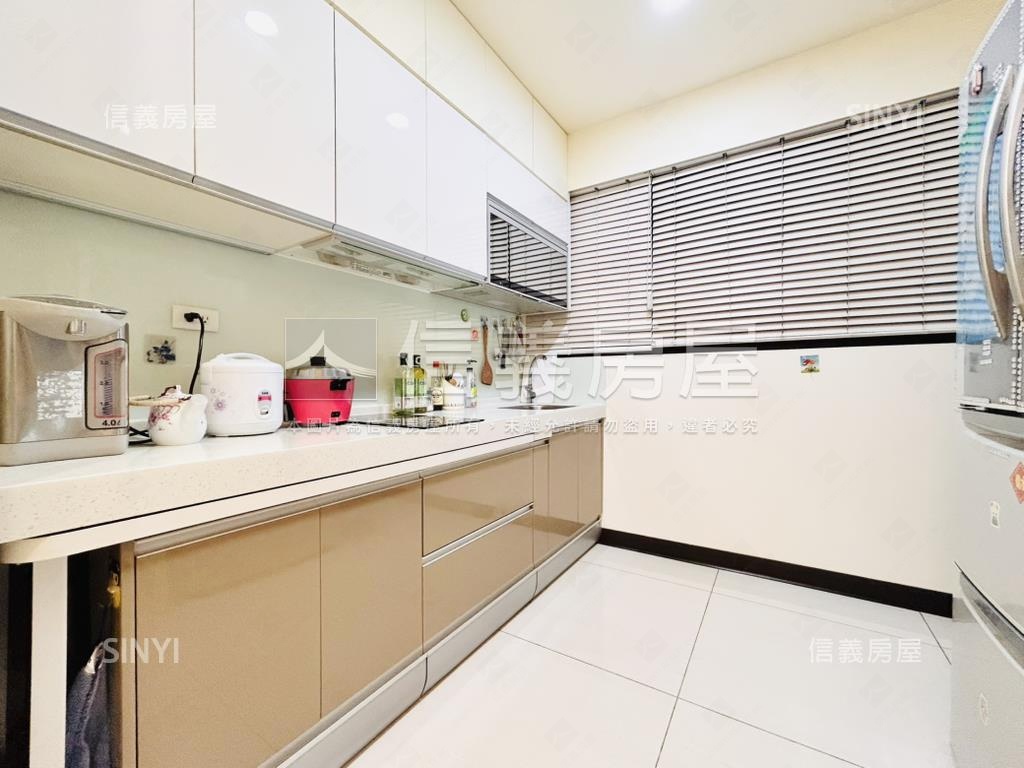 君泰．高樓景觀２房房屋室內格局與周邊環境