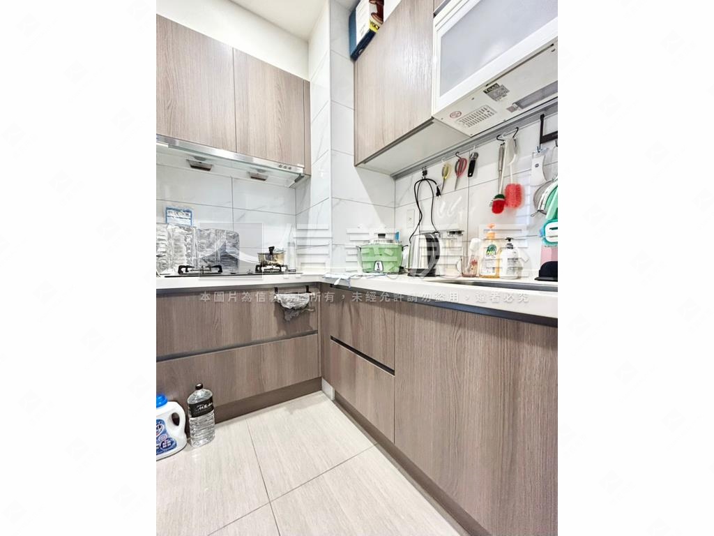 城光˙高樓美景精緻居房屋室內格局與周邊環境
