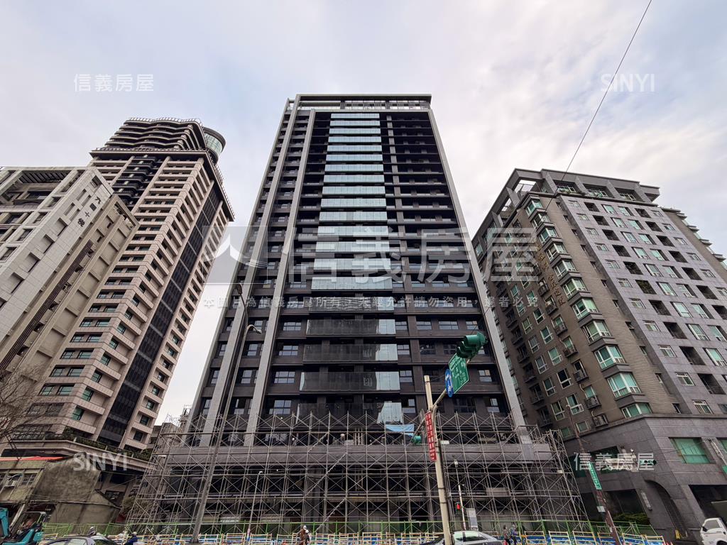 吉美君悅｜邊間三房車位房屋室內格局與周邊環境