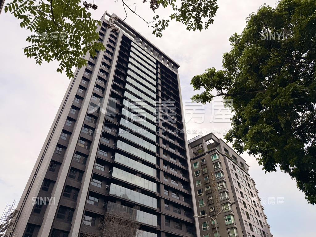 吉美君悅｜邊間三房車位房屋室內格局與周邊環境