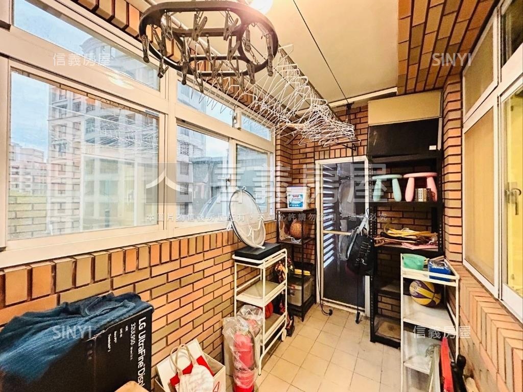 如意滿堂質感四房坡平車位房屋室內格局與周邊環境